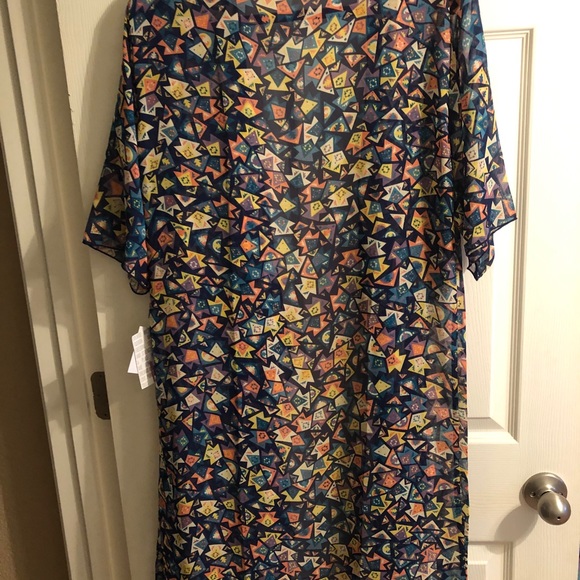 LulaRoe Shirley - Picture 2 of 3